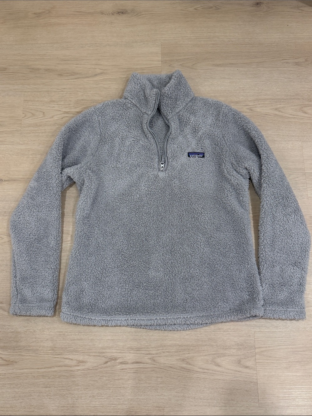 Patagonia Large Light Gray Sherpa 1/4 Zip Pullover
